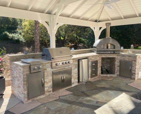 Outdoor Kitchen, barbecue island